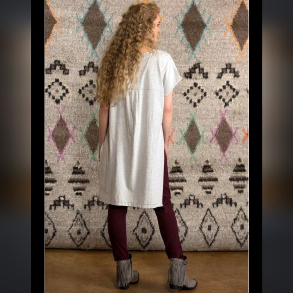 Double D Ranch Ivory Aztec Print Tunic - Picture 2 of 10